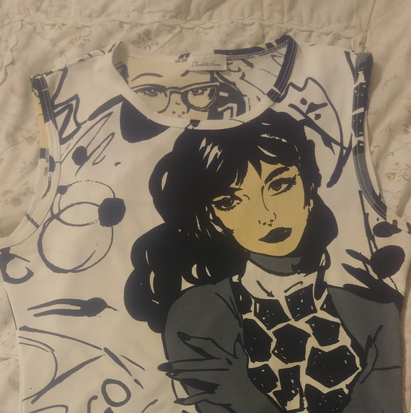 *Two tops - Picture 3 of 4